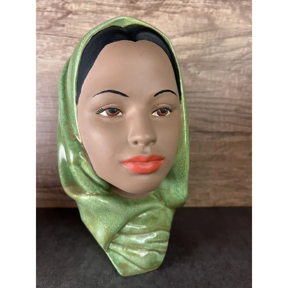 Head beautiful bust